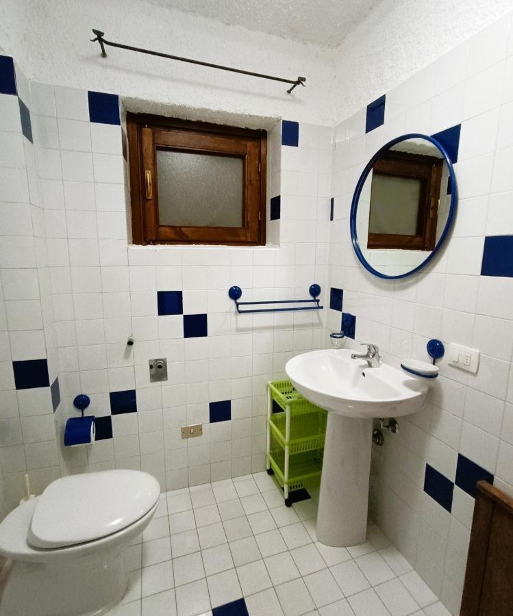Central House Porto Rotondo Exterior foto